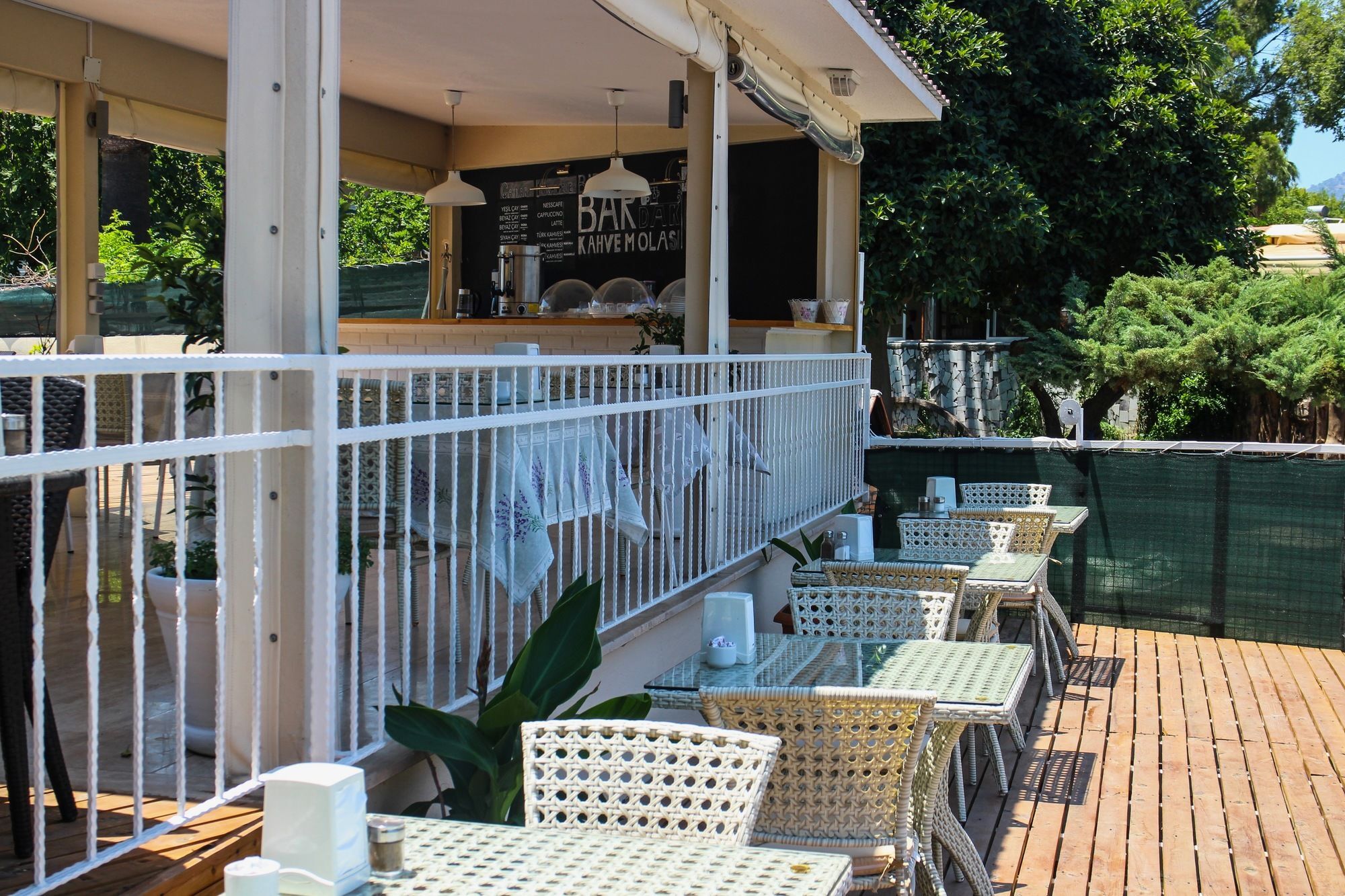 Sounds Of Berg Hotel 달리안 외부 사진